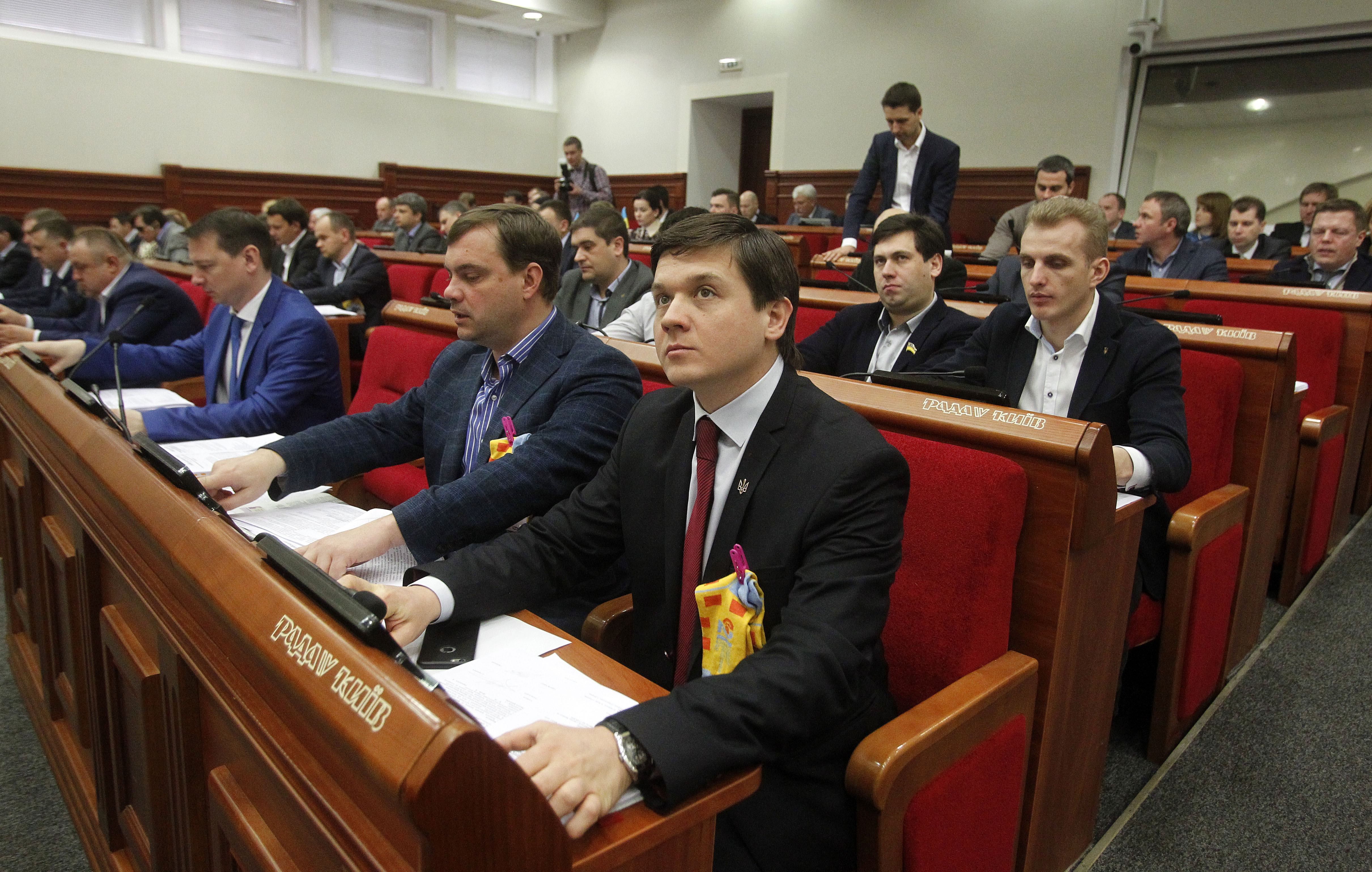 Депутати Київради на пленарному засіданні